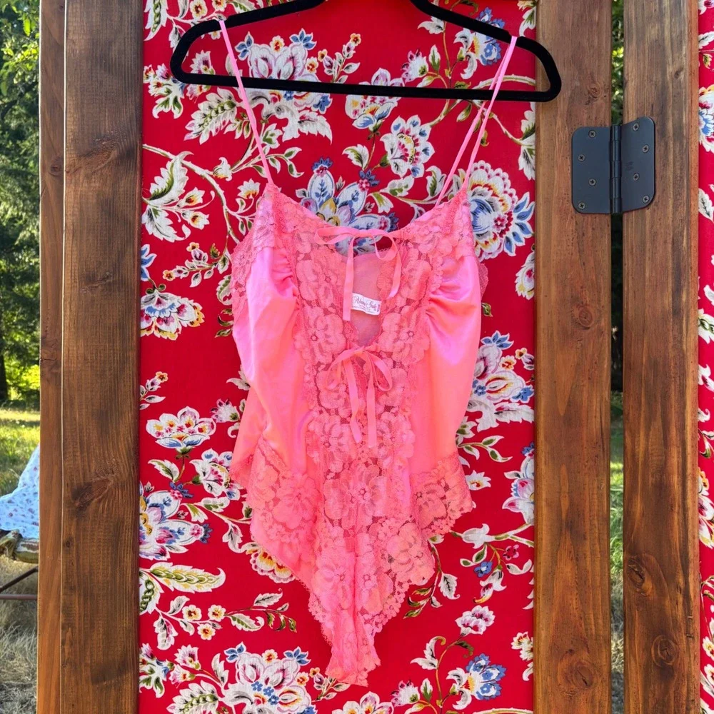 Vintage Pink Lace Tie Front High Waist Cheeky Teddy Bodysuit Lingerie Size M